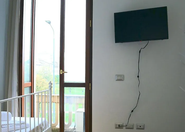 Lovely Navigli With Balcony - Via Carlo Torre