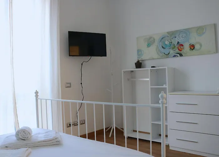 Lovely Navigli With Balcony - Via Carlo Torre Appartamento *